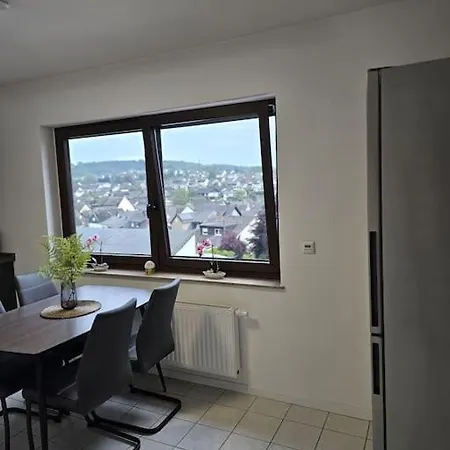 Gemuetliche Ferienwohnung Mülheim-Kärlich Buitenkant foto