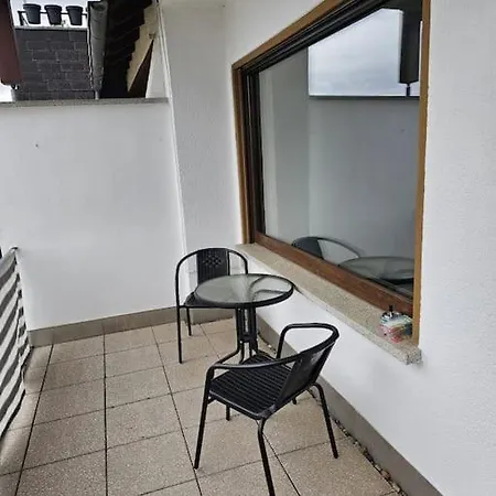 Gemuetliche Ferienwohnung Mülheim-Kärlich Buitenkant foto